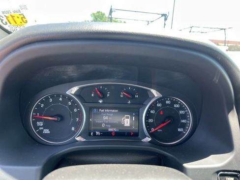 Used 2022 GMC Acadia SLE w/ Driver Convenience Package FWD image 20