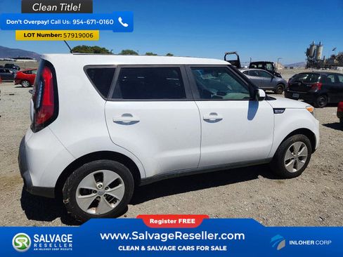 Used 2016 Kia Soul FWD image 4