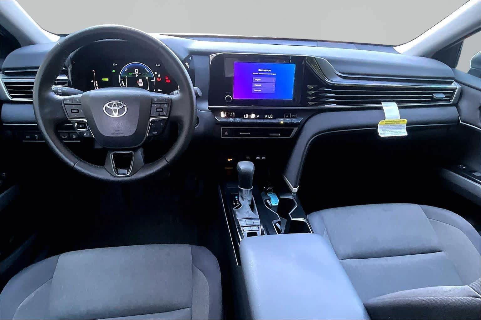 Used 2025 Toyota Camry LE w/ Convenience Package AWD/4WD image 30