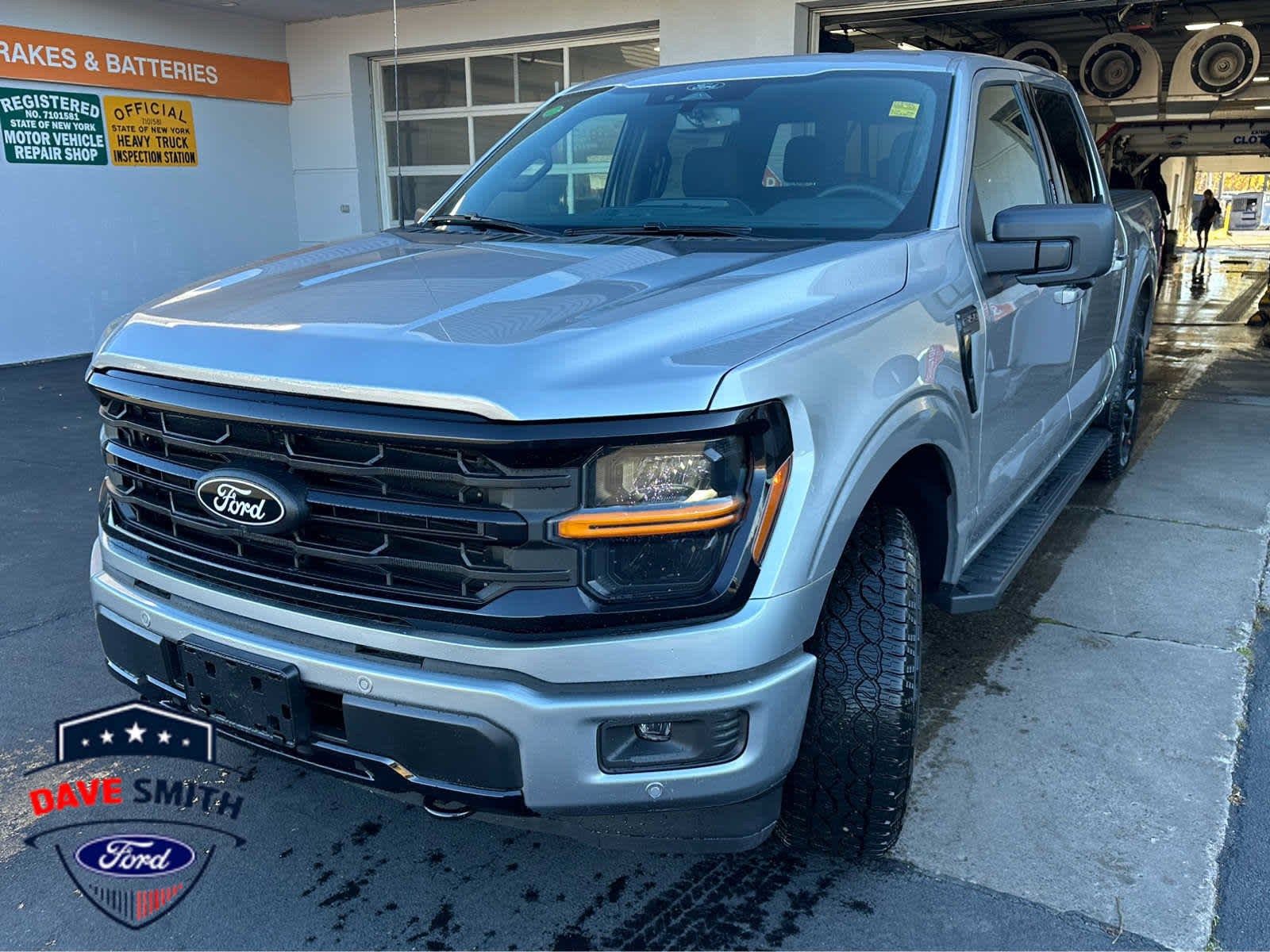 New 2026 Ford F150 XLT w/ Equipment Group 302A MID AWD/4WD image 2