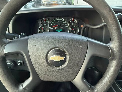 Used 2014 Chevrolet Express 1500 RWD image 14