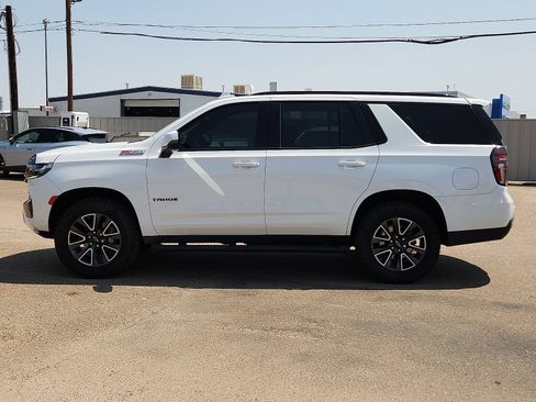 Used 2023 Chevrolet Tahoe Z71 w/ Luxury Package AWD/4WD image 2