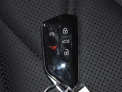 Used 2025 Volkswagen Atlas Cross Sport SE image 22