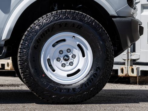 New 2026 Ford Bronco Outer Banks AWD/4WD image 22