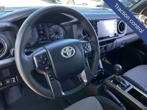 Used 2020 Toyota Tacoma TRD Off-Road AWD/4WD image 21