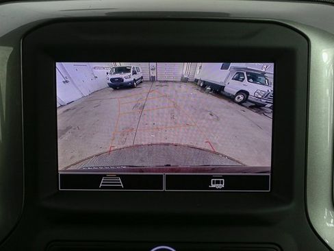 Used 2023 Chevrolet Silverado 1500 Custom image 22