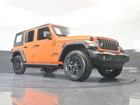 Used 2025 Jeep Wrangler Sport image 63