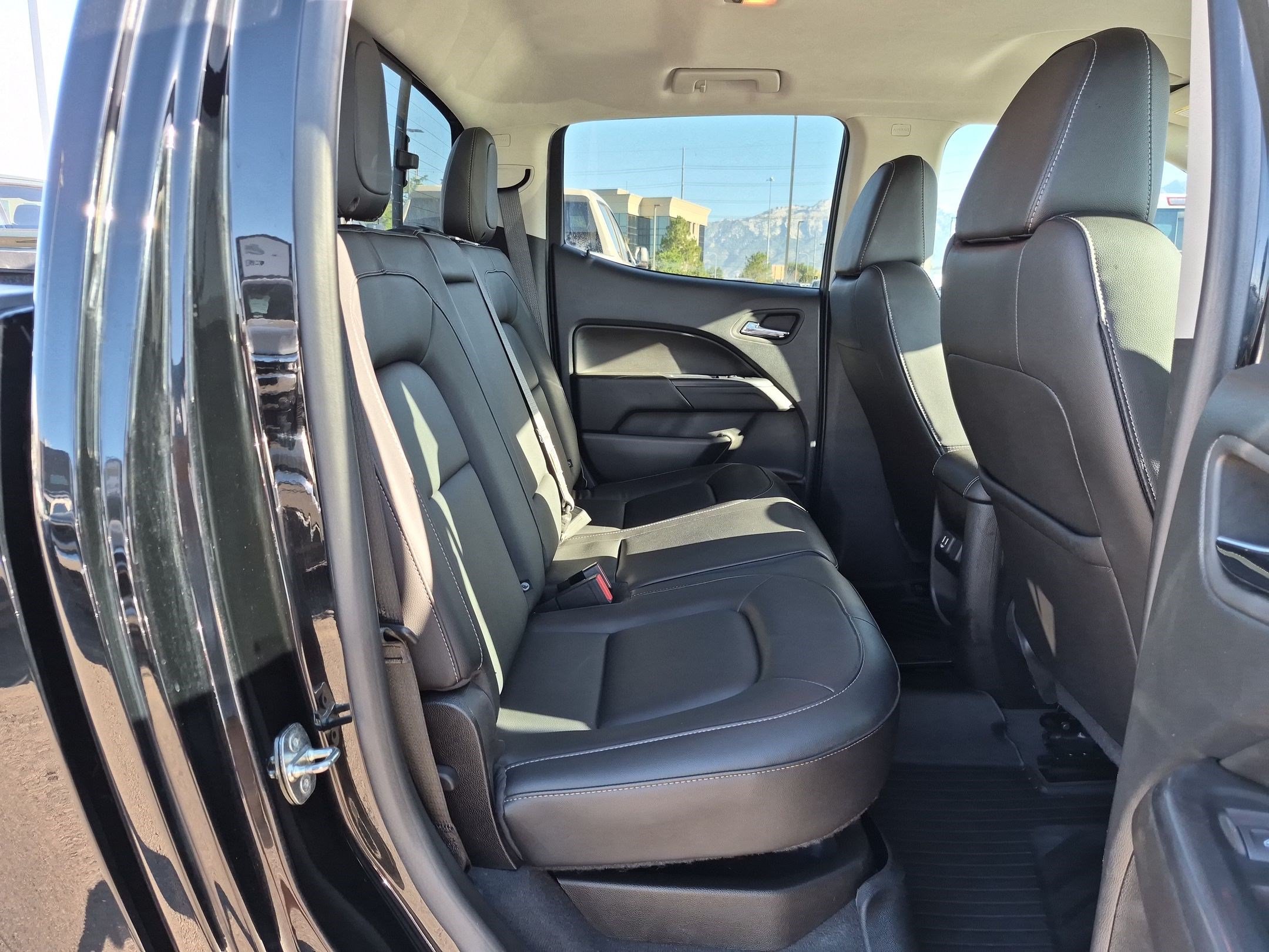 Used 2022 Chevrolet Colorado ZR2 w/ Colorado ZR2 Bison Edition AWD/4WD image 29