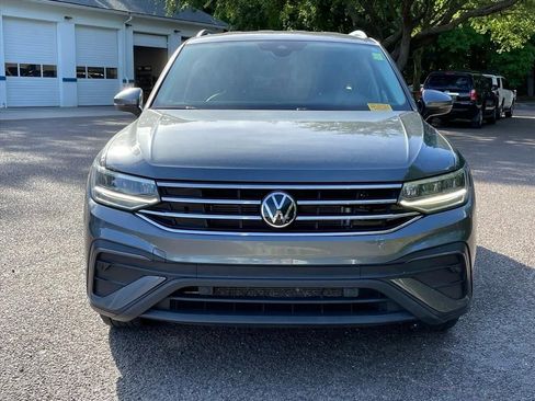 Used 2022 Volkswagen Tiguan SE FWD image 30