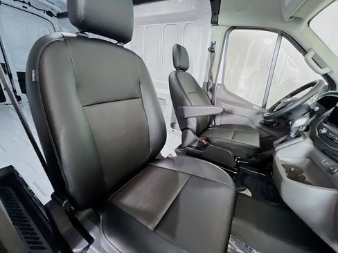 New 2026 Ford Transit 250 148 Medium Roof image 16