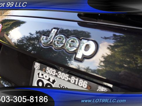 Used 2014 Jeep Grand Cherokee SRT image 31