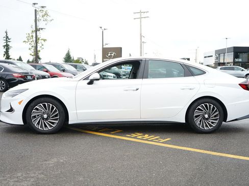 Certified 2022 Hyundai Sonata Limited w/ Cargo Package image 10