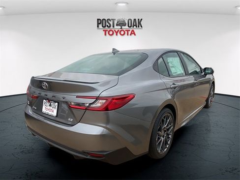 New 2026 Toyota Camry SE image 7