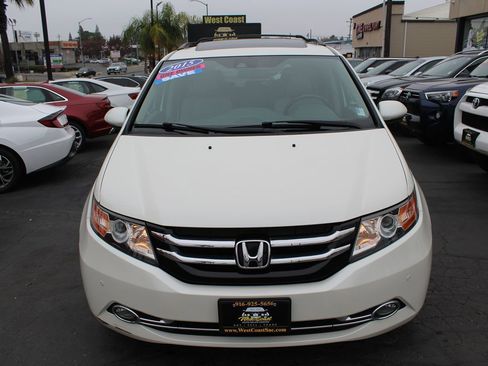 Used 2015 Honda Odyssey Touring Elite image 3