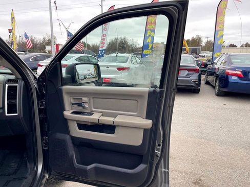 Used 2009 Dodge Ram 1500 Truck SLT image 6