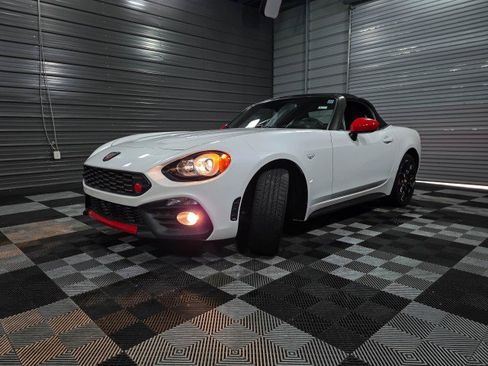 Used 2020 FIAT 124 Spider Abarth w/ Convenience Group image 33