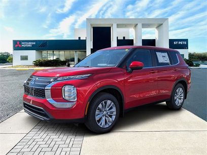 New 2025 Mitsubishi Outlander ES