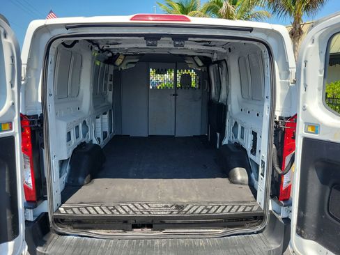 Used 2018 Ford Transit 150 130 Low Roof RWD image 14