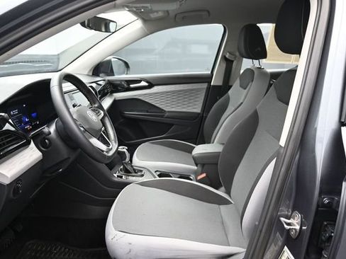 Used 2024 Volkswagen Taos S FWD image 10