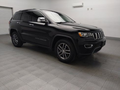 Used 2017 Jeep Grand Cherokee Limited image 13