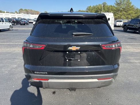 Used 2025 Chevrolet Equinox LT image 4
