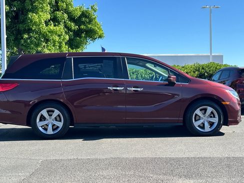 Used 2019 Honda Odyssey EX-L image 3