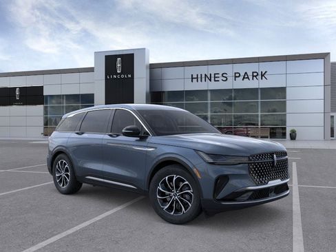 New 2026 Lincoln Nautilus Premier image 7