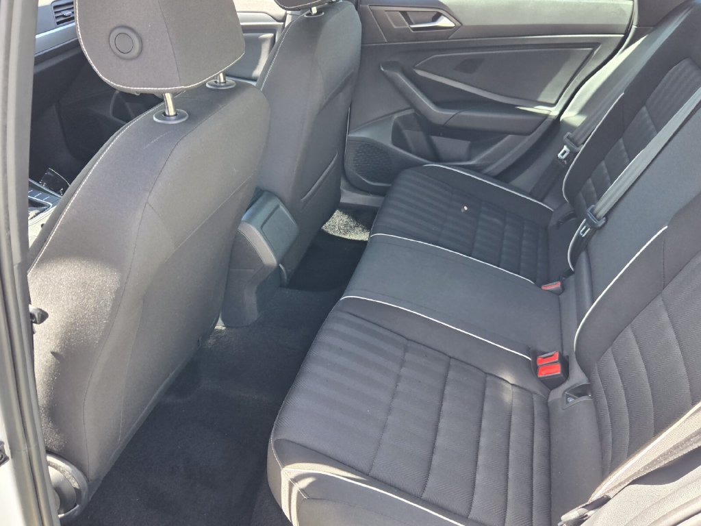 Certified 2024 Volkswagen Jetta Sport FWD image 12