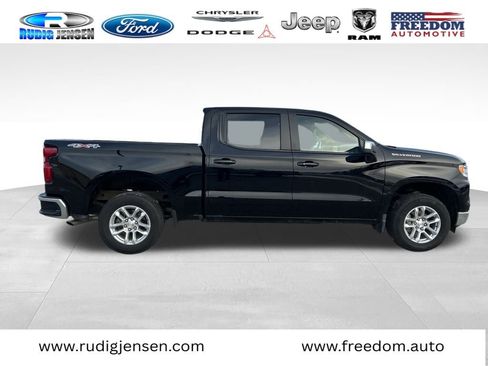 Used 2024 Chevrolet Silverado 1500 LT image 3