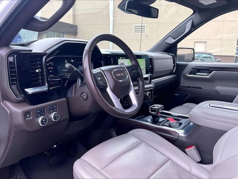 Used 2022 GMC Sierra 1500 SLT w/ SLT Premium Plus Package image 8