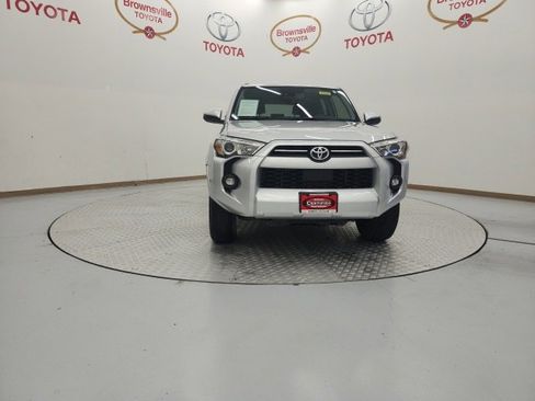 Used 2022 Toyota 4Runner SR5 image 4