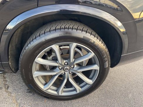 Used 2019 Volvo XC90 T5 Momentum w/ Protection Package Premier image 11