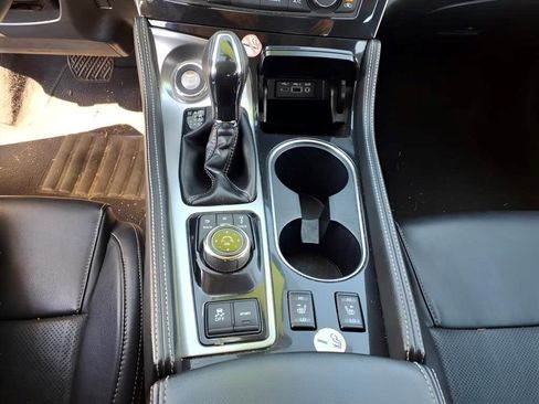Used 2023 Nissan Maxima SV w/ Floor Mat Group FWD image 10
