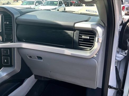 Used 2022 Ford F150 XLT w/ XTR Package AWD/4WD image 19