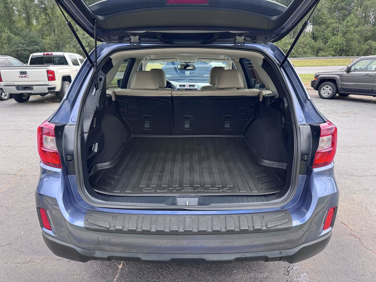 Used 2015 Subaru Outback 2.5i Limited AWD/4WD image 22
