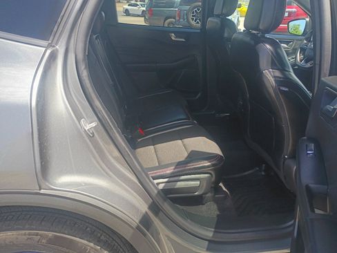 Used 2025 Ford Escape ST-Line AWD/4WD image 12