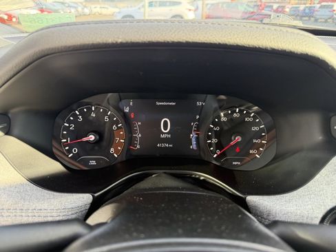 Used 2024 Jeep Compass Latitude image 19