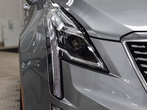 Used 2024 Cadillac XT5 Premium Luxury w/ Technology Package image 12