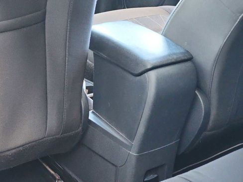 Used 2019 Ford EcoSport SE w/ SE Convenience Package image 22