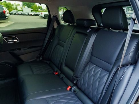 New 2026 Nissan Rogue Platinum w/ Platinum Premium Package image 24