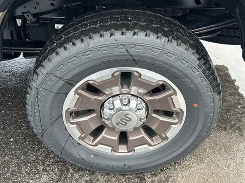 New 2026 Ford F250 King Ranch w/ FX4 Off-Road Package image 17