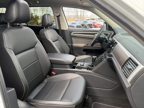 Used 2023 Volkswagen Atlas SE image 29