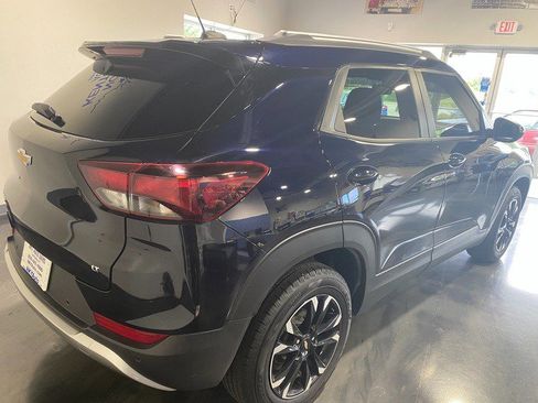 Used 2021 Chevrolet TrailBlazer LT w/ Sun and Liftgate Package AWD/4WD image 6