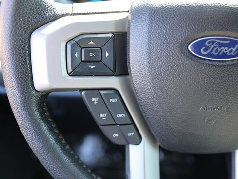 Used 2016 Ford F150 Lariat image 40