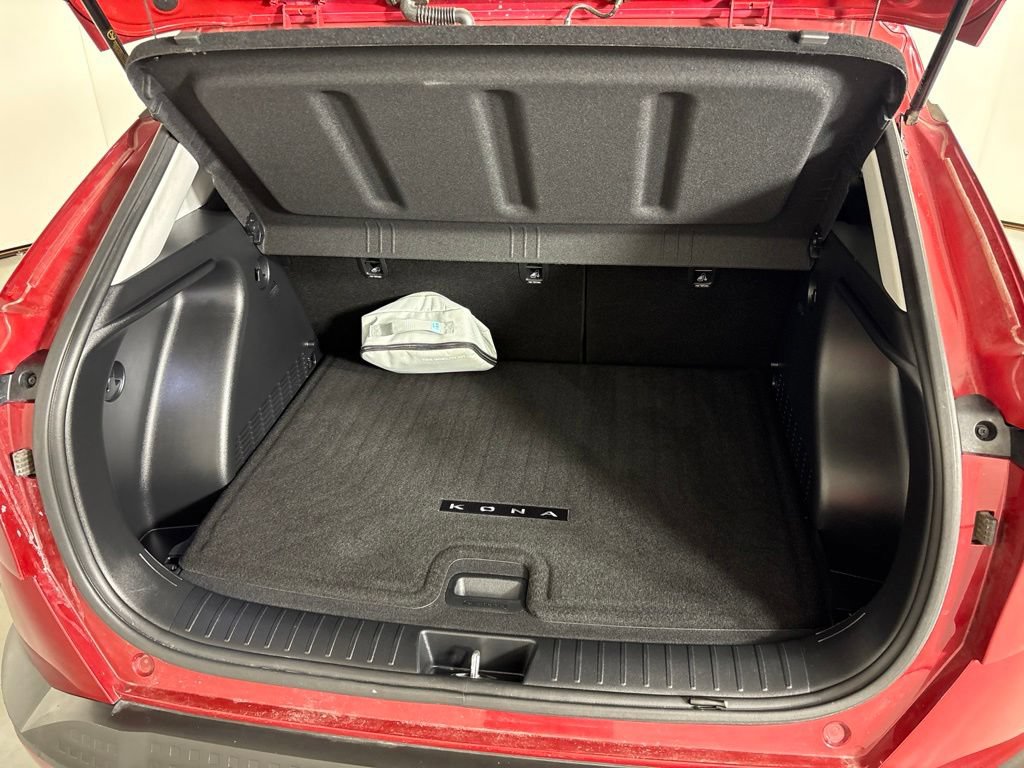 Used 2025 Hyundai Kona SEL FWD image 20