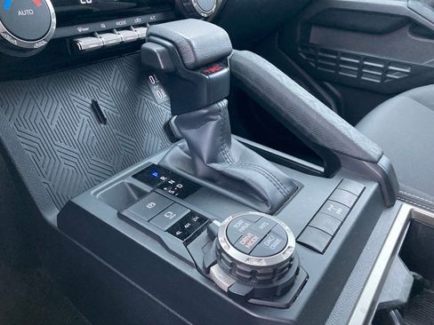 Used 2025 Toyota Tacoma TRD Off-Road image 25