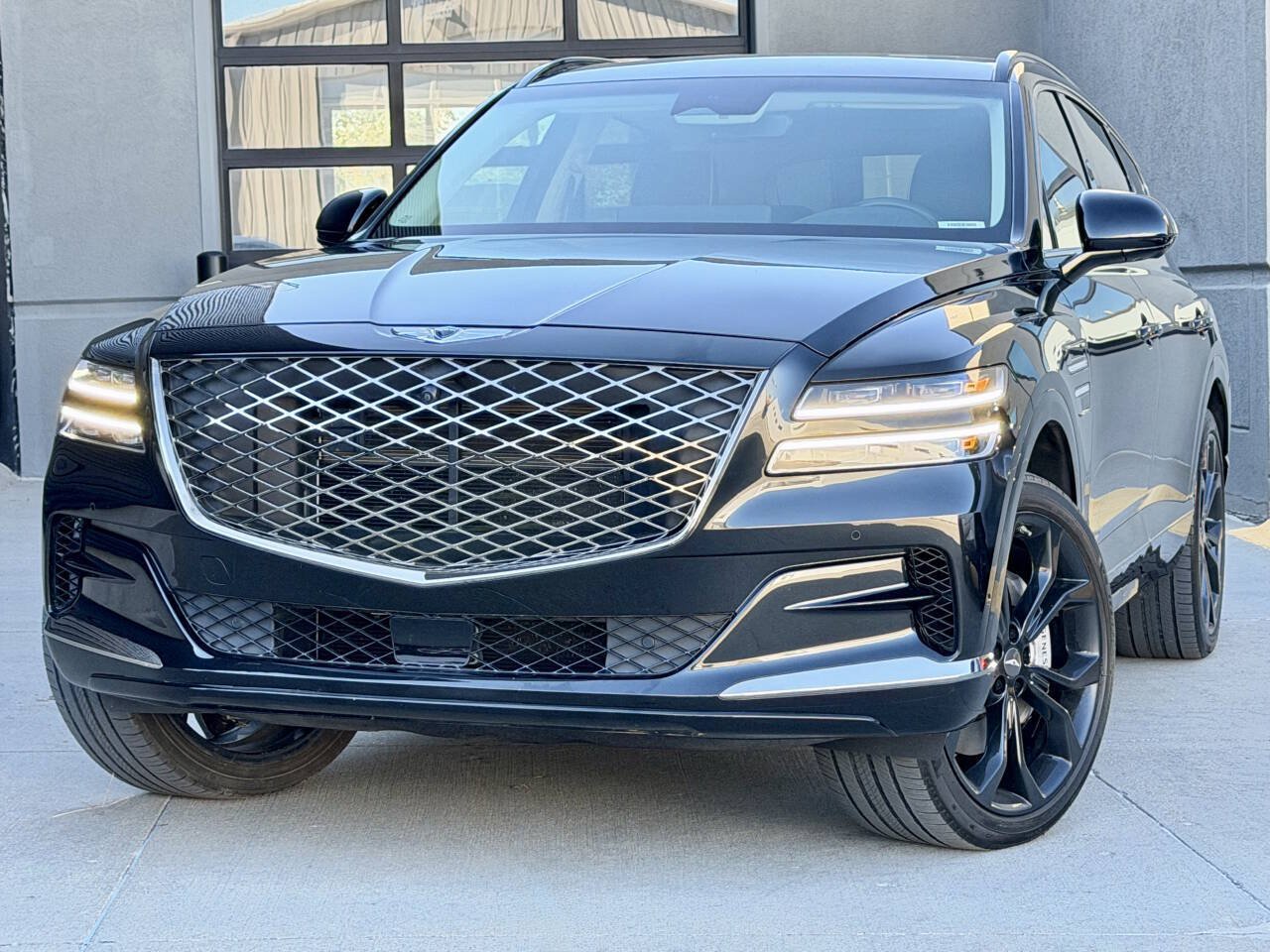 Used 2024 Genesis GV80 3.5T Prestige Signature AWD/4WD image 3