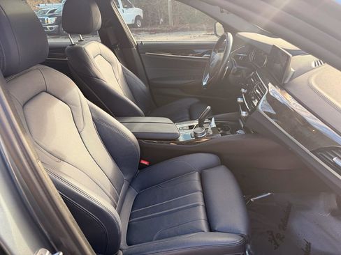 Used 2017 BMW 530i xDrive w/ Premium Package image 30