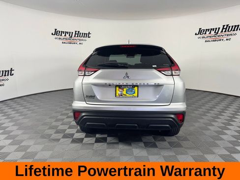 Used 2024 Mitsubishi Eclipse Cross ES image 8