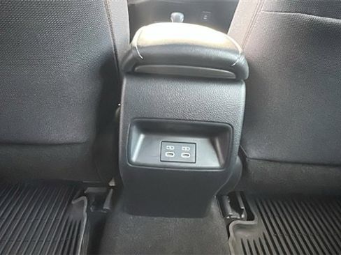Used 2023 Toyota Corolla SE image 25